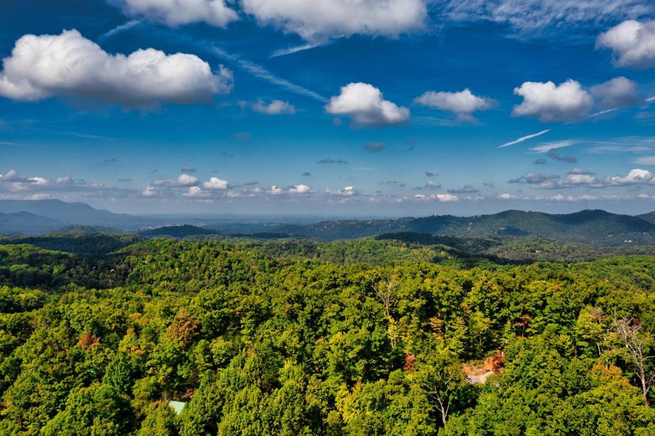 5Bd5B Escape Cabin With 2 Hottubs, Thtr &Game Rm,1Mi To The Parkway! 4Mi To Dollywood - Spring Deal Pigeon Forge Eksteriør bilde